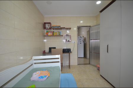 Casa para alugar com 240m², 2 quartos e 2 vagasQuarto 2