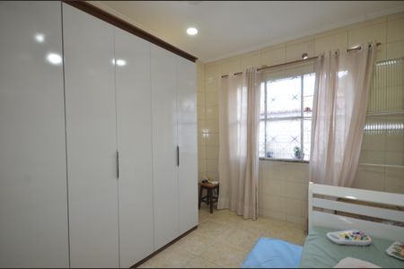 Casa para alugar com 240m², 2 quartos e 2 vagasQuarto 2