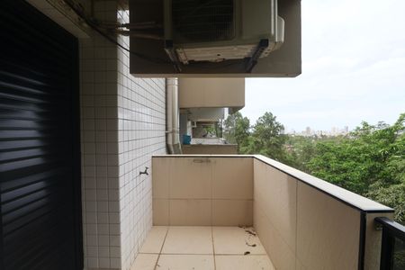 Apartamento para alugar com 147m², 3 quartos e 2 vagasVaranda