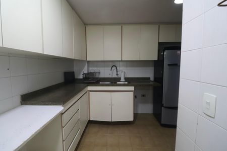Apartamento para alugar com 147m², 3 quartos e 2 vagasCozinha
