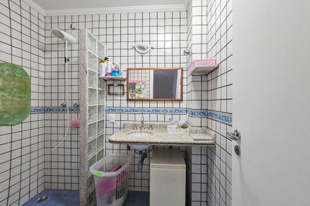 Apartamento para alugar com 147m², 3 quartos e 2 vagas Apartamento para alugar com 147m², 3 quartos e 2 vagasBanheiro