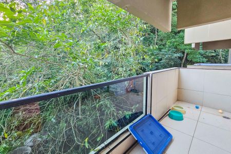 Apartamento para alugar com 147m², 3 quartos e 2 vagas Apartamento para alugar com 147m², 3 quartos e 2 vagasVaranda