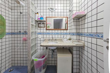 Apartamento para alugar com 147m², 3 quartos e 2 vagas Apartamento para alugar com 147m², 3 quartos e 2 vagasBanheiro