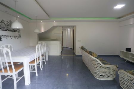 Apartamento para alugar com 147m², 3 quartos e 2 vagasSala