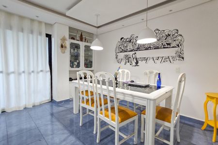 Apartamento para alugar com 147m², 3 quartos e 2 vagas Apartamento para alugar com 147m², 3 quartos e 2 vagasSala