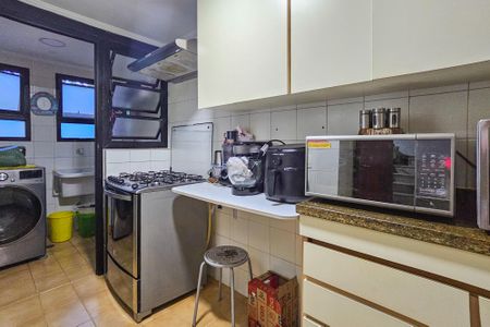 Apartamento para alugar com 147m², 3 quartos e 2 vagas Apartamento para alugar com 147m², 3 quartos e 2 vagasCozinha