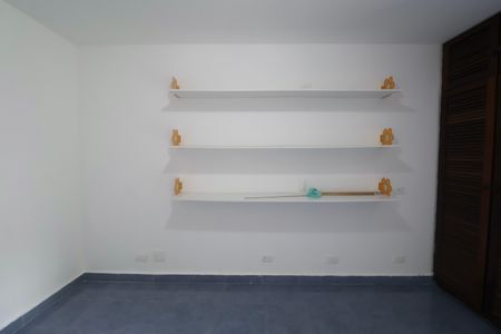 Apartamento para alugar com 147m², 3 quartos e 2 vagasQuarto