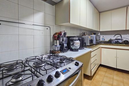 Apartamento para alugar com 147m², 3 quartos e 2 vagas Apartamento para alugar com 147m², 3 quartos e 2 vagasCozinha