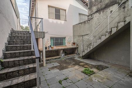Casa à venda com 114m², 3 quartos e 2 vagasquintal e área de serviço_3