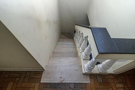 Casa à venda com 114m², 3 quartos e 2 vagasacesso para os pisos_2