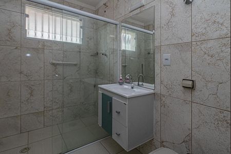 Casa à venda com 114m², 3 quartos e 2 vagasbanheiro social_1