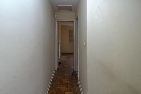 Casa à venda com 114m², 3 quartos e 2 vagascorredor para os cômodos_1