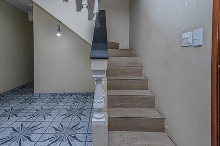 acesso para os pisos_1 de casa à venda com 3 quartos, 114m² em Parque Fongaro, São Paulo