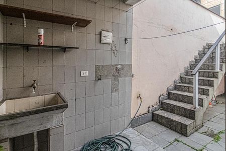 Casa à venda com 114m², 3 quartos e 2 vagasquintal e área de serviço_7