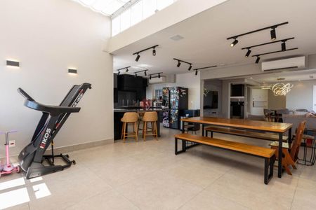 Apartamento à venda com 240m², 4 quartos e 4 vagas