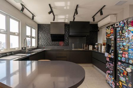 Apartamento à venda com 240m², 4 quartos e 4 vagas