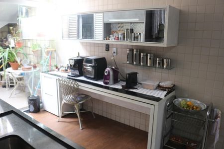 Casa à venda com 135m², 2 quartos e 2 vagasCozinha