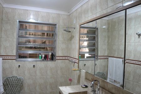 Casa à venda com 135m², 2 quartos e 2 vagasBanheiro Social