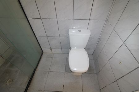 Casa de condomínio para alugar com 45m², 1 quarto e sem vagaBanheiro