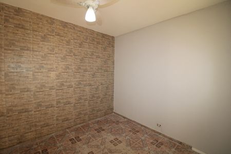 Casa de condomínio para alugar com 45m², 1 quarto e sem vagaSala / Quarto