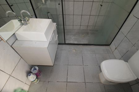 Casa de condomínio para alugar com 45m², 1 quarto e sem vagaBanheiro