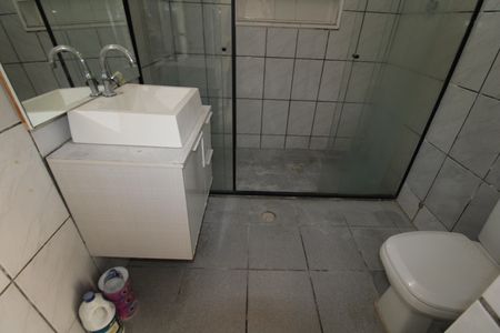 Casa de condomínio para alugar com 45m², 1 quarto e sem vagaBanheiro