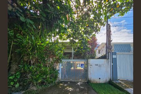 Casa para alugar com 336m², 4 quartos e 6 vagasFachada 