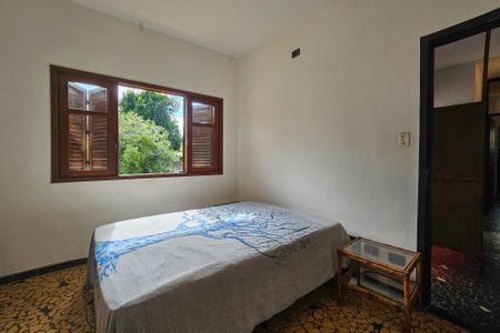 Casa para alugar com 336m², 4 quartos e 6 vagasQuarto 1