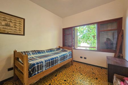 Casa para alugar com 336m², 4 quartos e 6 vagasQuarto 2