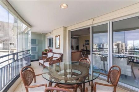 Apartamento à venda com 156m², 4 quartos e 3 vagas Apartamento à venda com 156m², 4 quartos e 3 vagasFoto 11