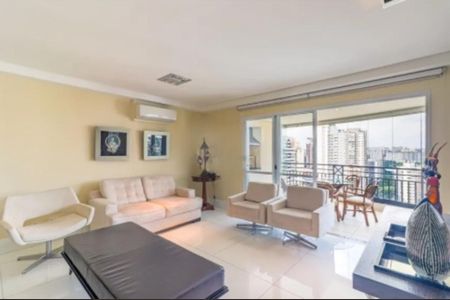 Apartamento à venda com 156m², 4 quartos e 3 vagas Apartamento à venda com 156m², 4 quartos e 3 vagasFoto 02