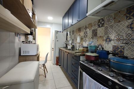 Apartamento à venda com 114m², 4 quartos e 2 vagas Apartamento à venda com 114m², 4 quartos e 2 vagasCozinha - Armários
