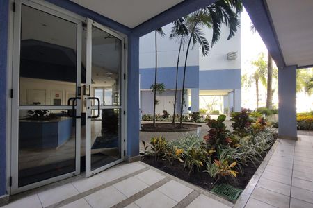 Apartamento à venda com 114m², 4 quartos e 2 vagas Apartamento à venda com 114m², 4 quartos e 2 vagasHall de entrada