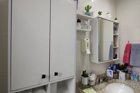 Apartamento à venda com 114m², 4 quartos e 2 vagas Apartamento à venda com 114m², 4 quartos e 2 vagasBanheiro da Suíte