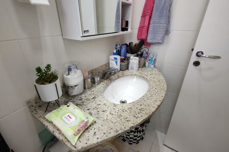 Apartamento à venda com 114m², 4 quartos e 2 vagas Apartamento à venda com 114m², 4 quartos e 2 vagasBanheiro da Suíte