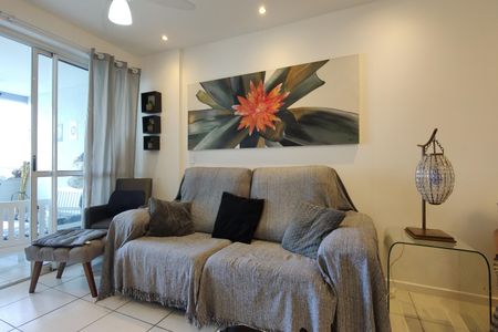 Apartamento à venda com 114m², 4 quartos e 2 vagas Apartamento à venda com 114m², 4 quartos e 2 vagasSala