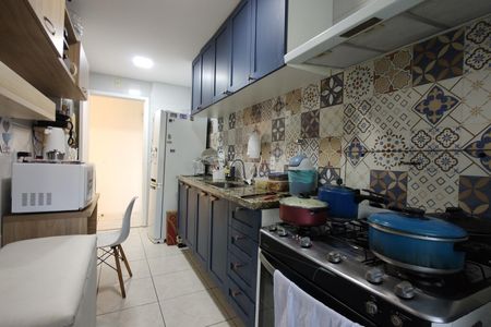 Apartamento à venda com 114m², 4 quartos e 2 vagas Apartamento à venda com 114m², 4 quartos e 2 vagasCozinha - Armários
