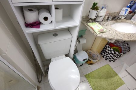 Apartamento à venda com 114m², 4 quartos e 2 vagas Apartamento à venda com 114m², 4 quartos e 2 vagasBanheiro da Suíte