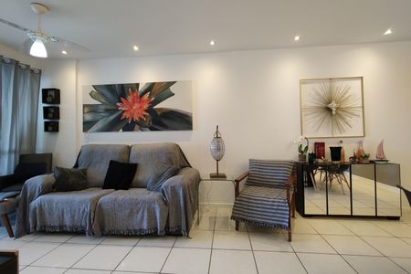 Apartamento à venda com 114m², 4 quartos e 2 vagas Apartamento à venda com 114m², 4 quartos e 2 vagasSala