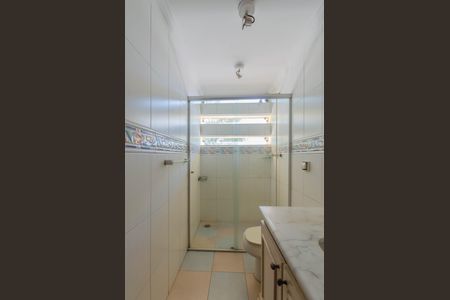 Casa à venda com 350m², 4 quartos e 4 vagasBanheiro Social