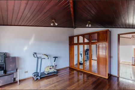 Casa à venda com 350m², 4 quartos e 4 vagasPiso superior