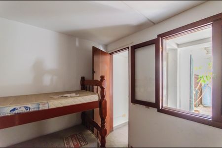 Casa à venda com 350m², 4 quartos e 4 vagasQuarto de Serviço