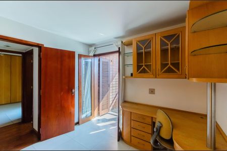 Casa à venda com 350m², 4 quartos e 4 vagasQuarto 1