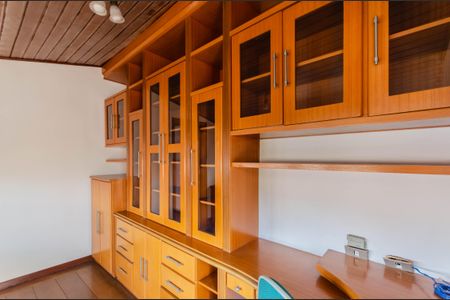 Casa à venda com 350m², 4 quartos e 4 vagasPiso superior