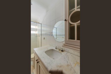 Casa à venda com 350m², 4 quartos e 4 vagasBanheiro Social