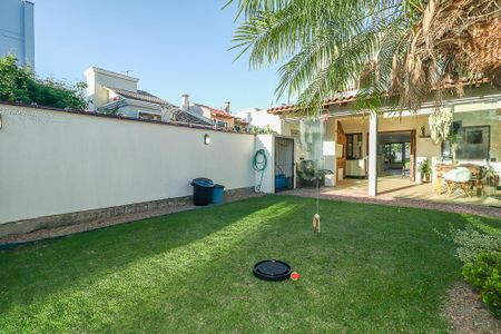 Casa de condomínio à venda com 191m², 3 quartos e 2 vagasQuintal fundos