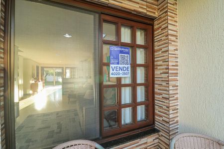 Casa de condomínio à venda com 191m², 3 quartos e 2 vagasFachada