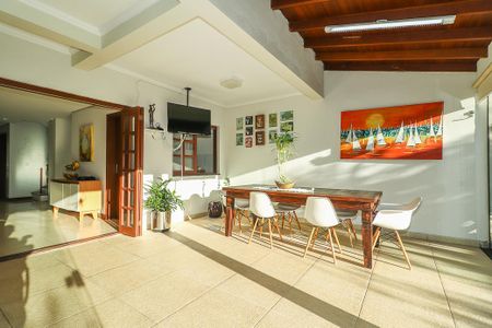 Casa de condomínio à venda com 191m², 3 quartos e 2 vagasEspaço Churrasqueira