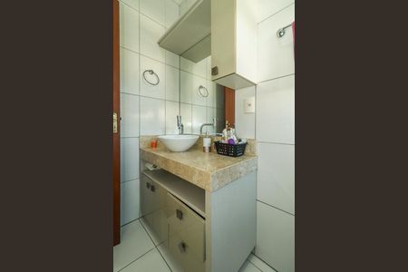 Casa de condomínio à venda com 191m², 3 quartos e 2 vagasBanheiro da Suíte