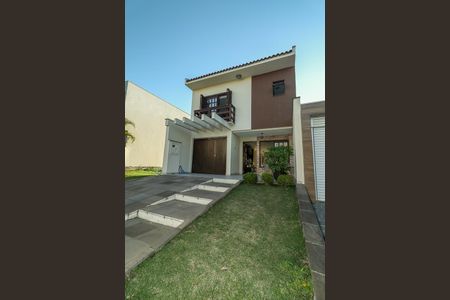 Casa de condomínio à venda com 191m², 3 quartos e 2 vagasFachada